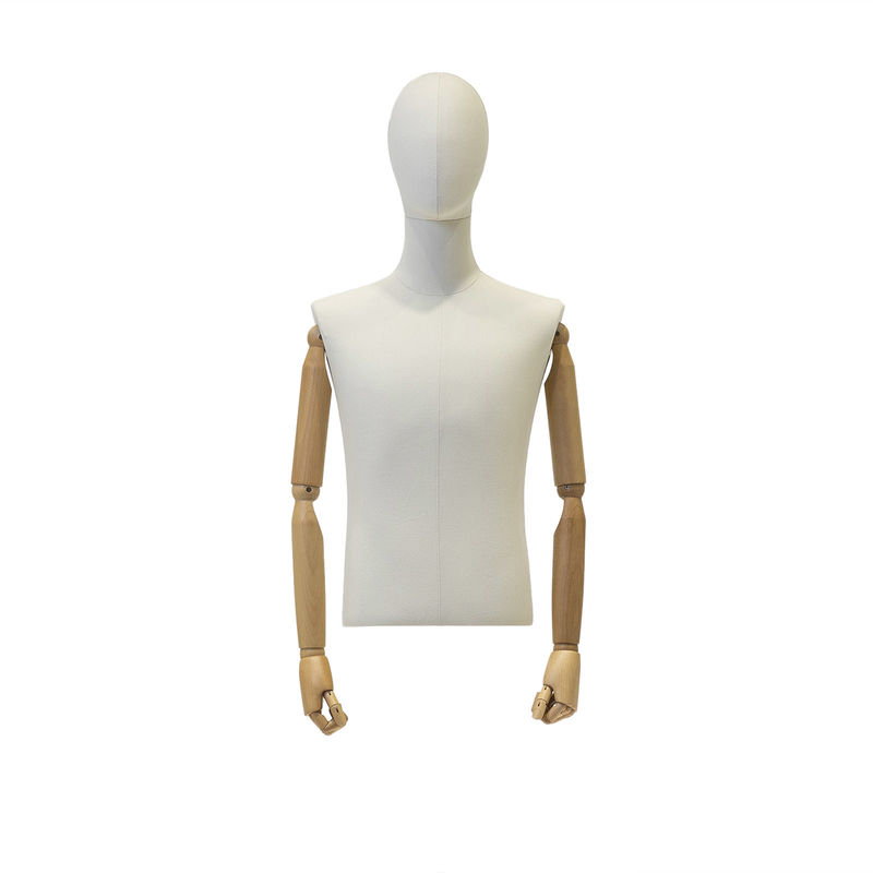 Maniquí masculino de cuerpo envolvente engrosado de medio cuerpo con curvas naturales del cuerpo en tiendas de moda