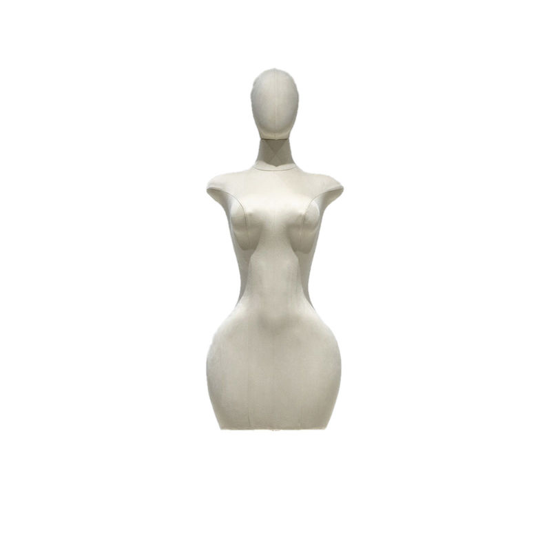 Medio modelo femenino regordete del cuerpo usado para la exhibición del cuerpo de la ropa con la curva natural del cuerpo para la exhibición de la tienda