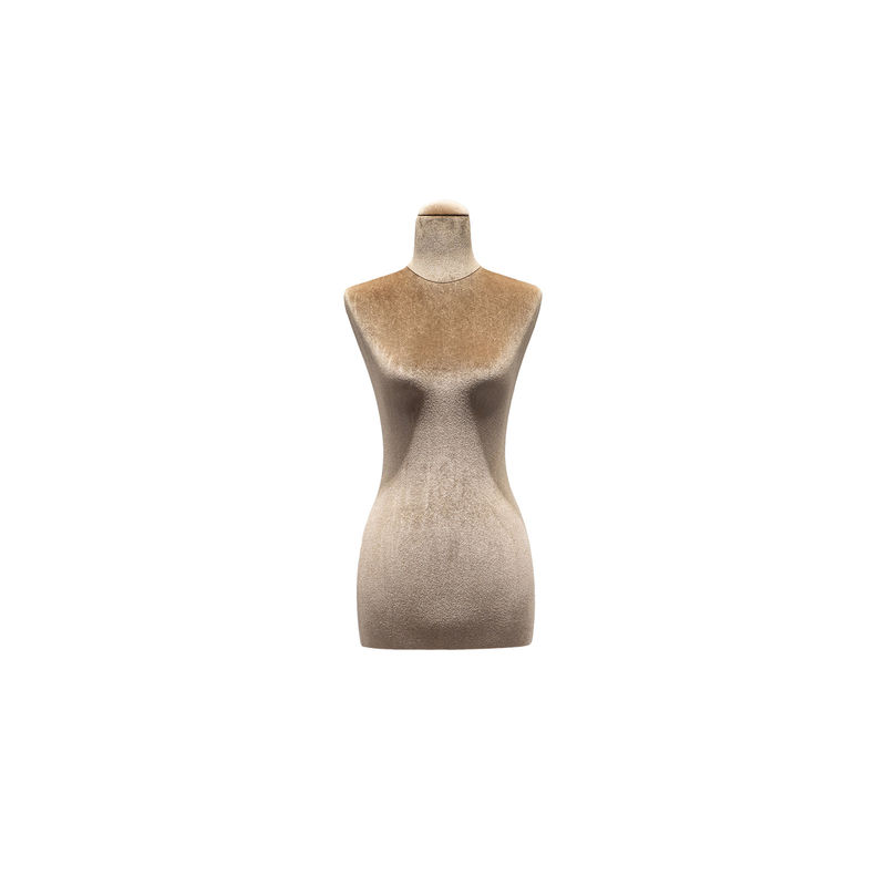 Un maniquí femenino de mitad de cuerpo sin cabeza ni brazos.
